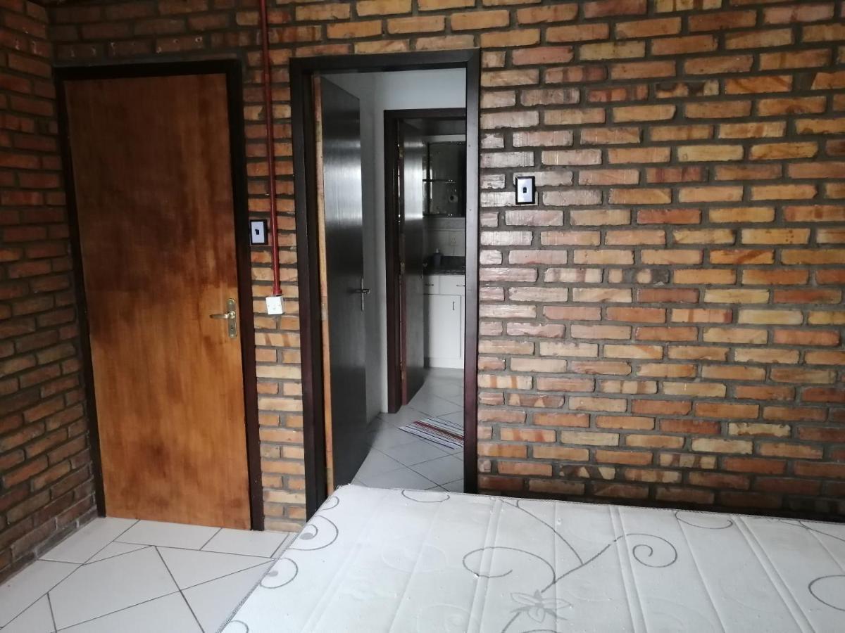 Coqueiros Hostel Florianopolis Ngoại thất bức ảnh